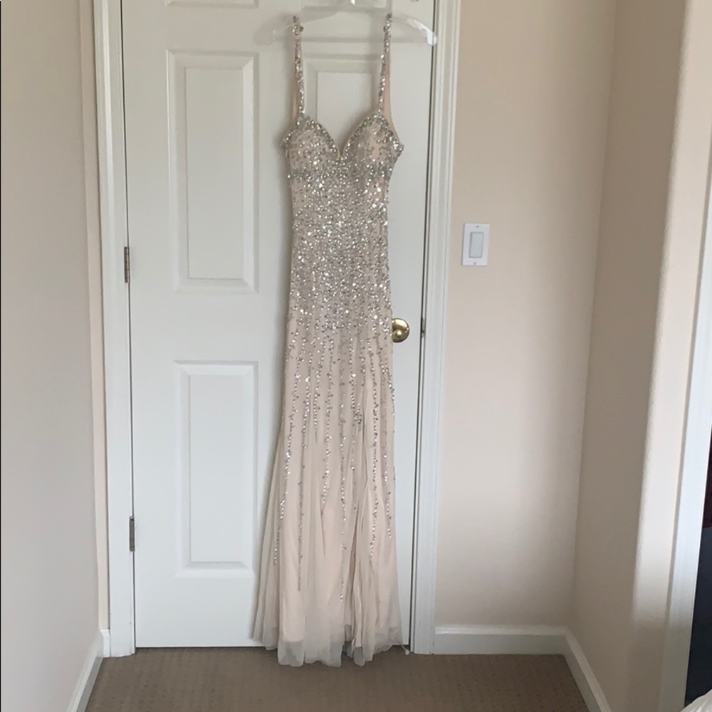 Sean Collection Dress - Picture 3 of 12